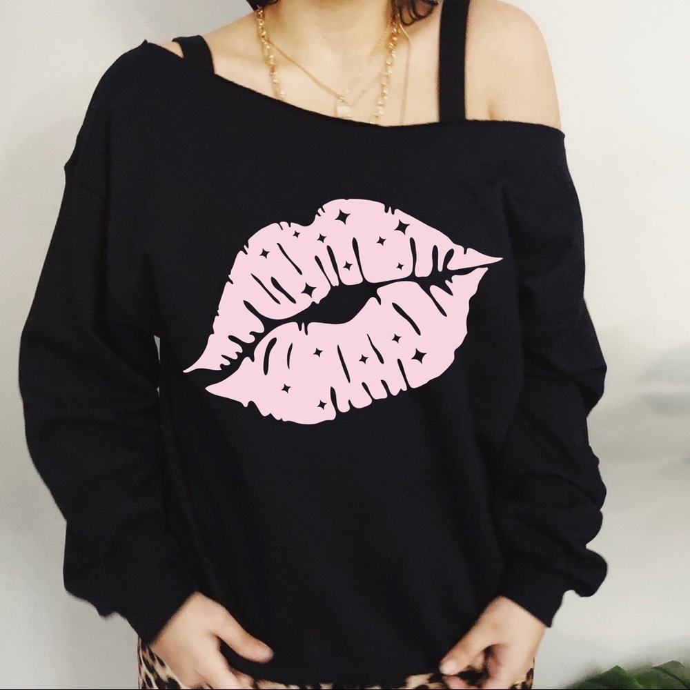 Kiss Lips Slouchy Neck Long Sleeve Sweatshirt Multiple Colors And Sizes - Picture 3 of 5